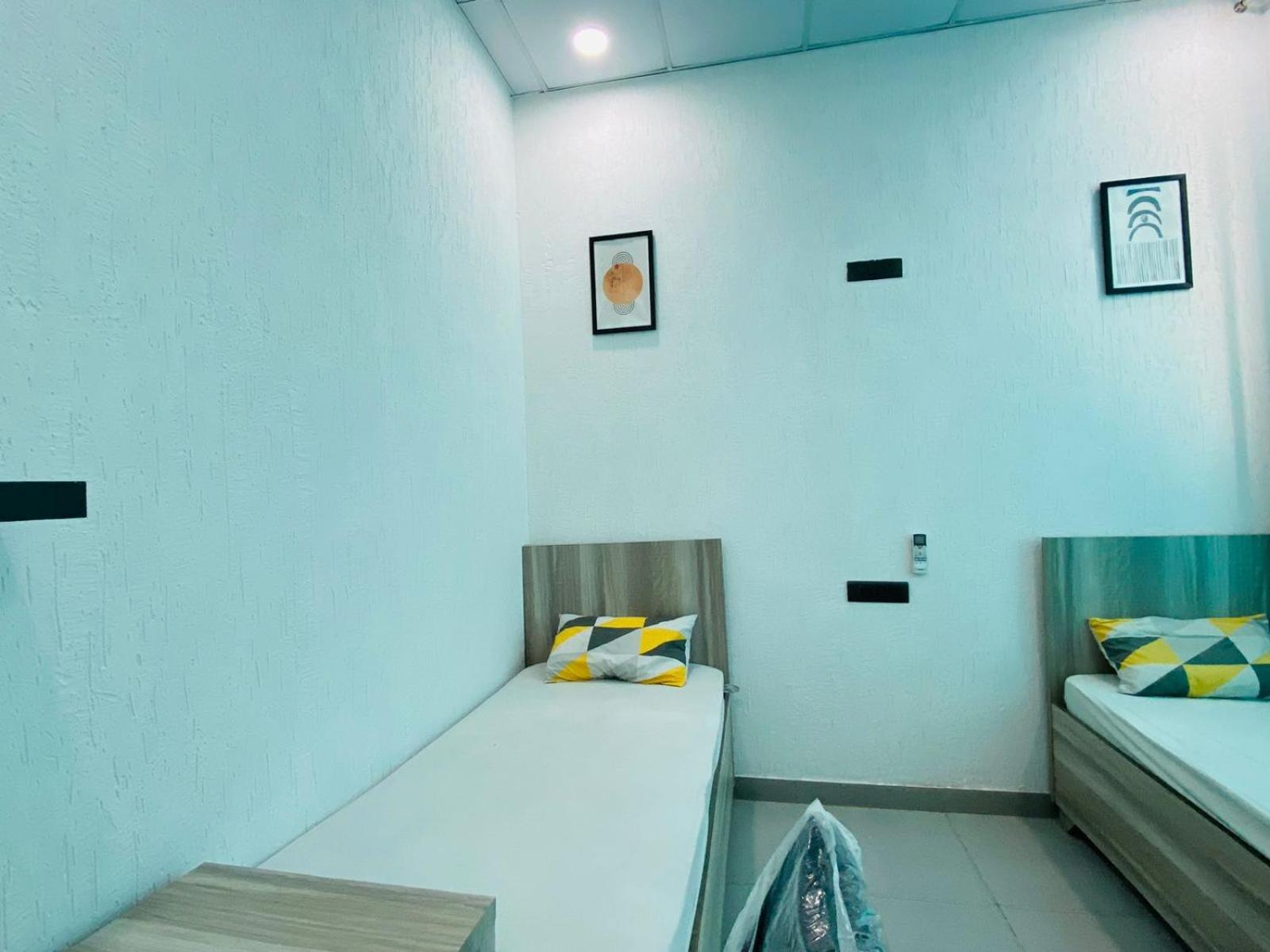 Abuzz Oxfordcaps Imperial Heights Mussoorie Dehradun Hostel Exterior photo